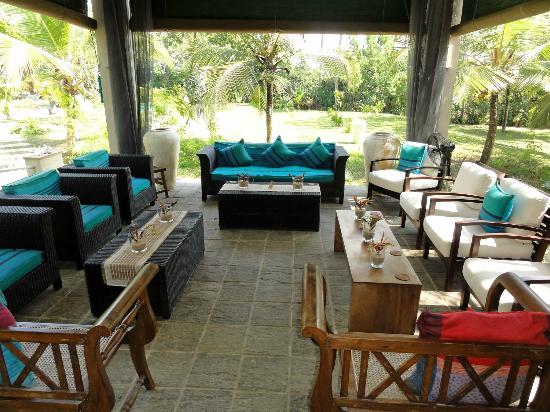 Open lounge